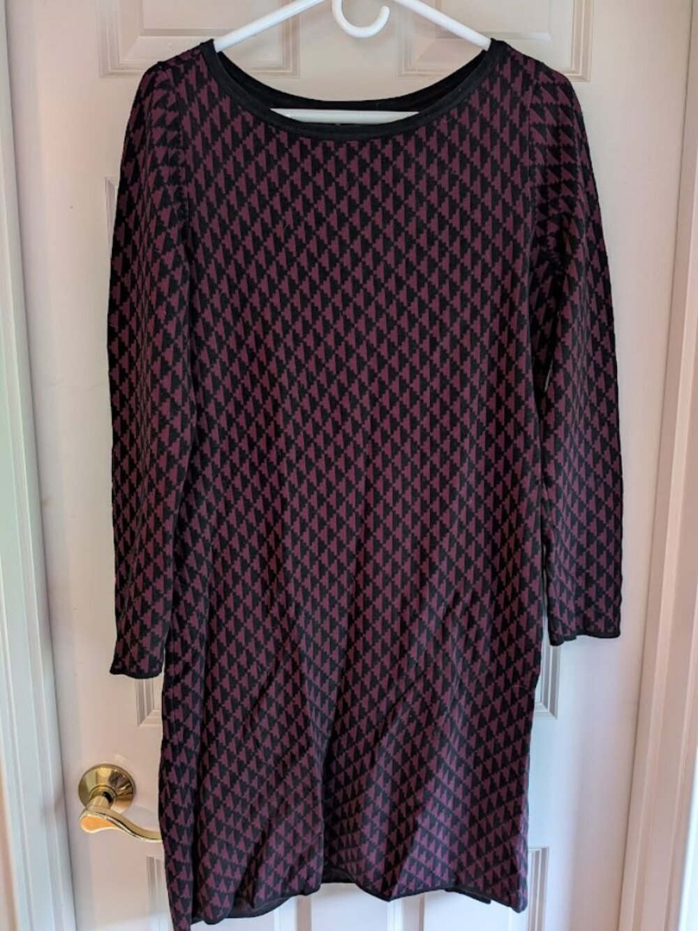 Ann Taylor sweater dress (M)